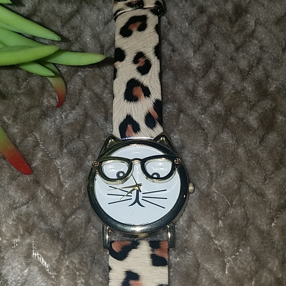 Cheetah Print Cat Watch